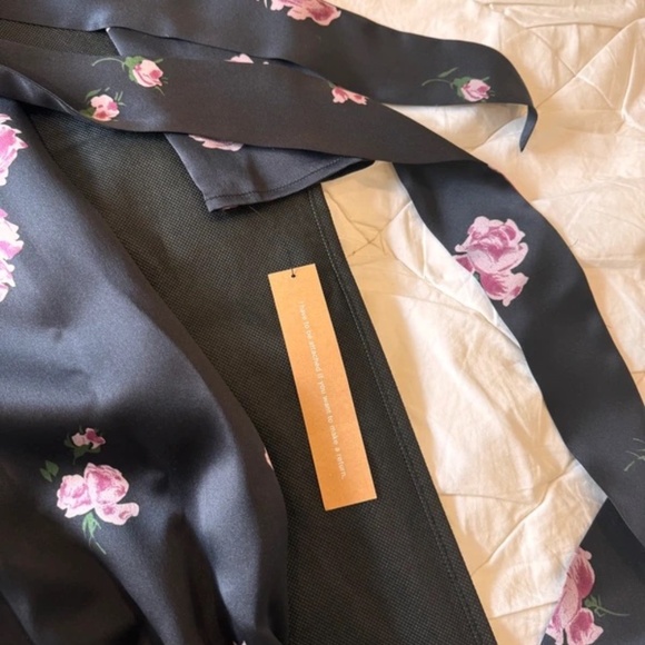 Dark Floral Silk Reformation Dress - Picture 4 of 13